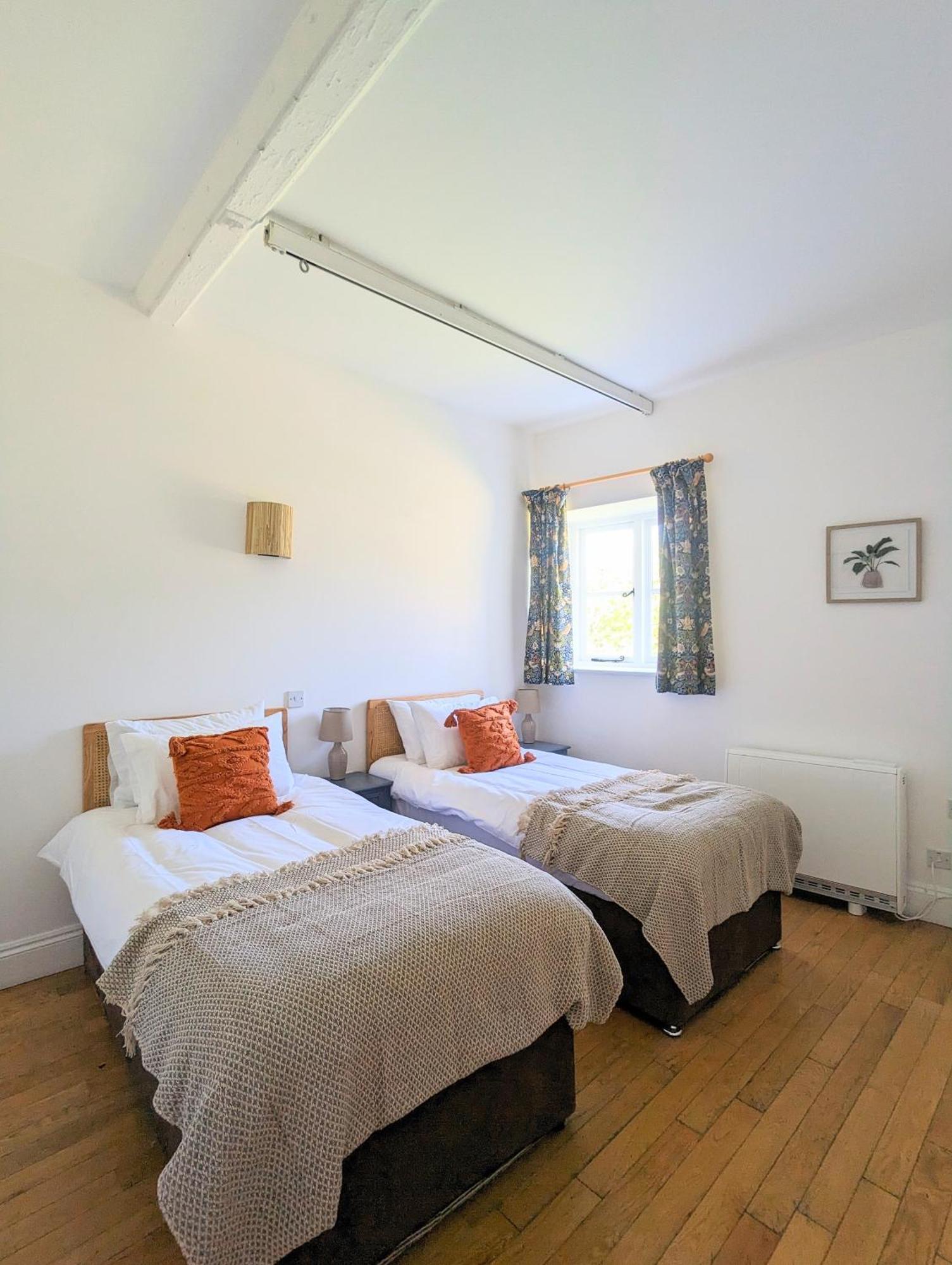 Kingfisher Barn B&B 阿宾登 外观 照片