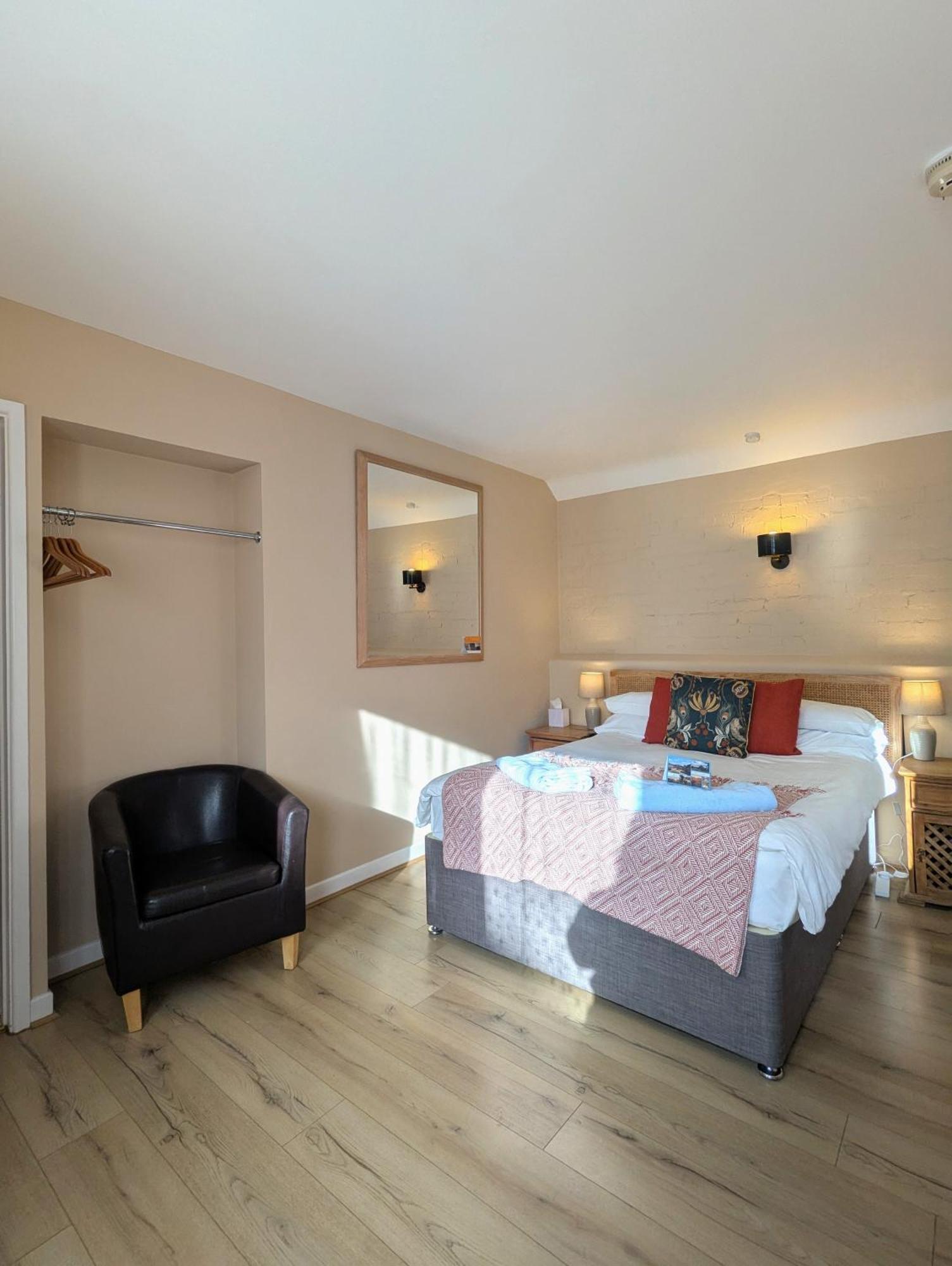 Kingfisher Barn B&B 阿宾登 外观 照片